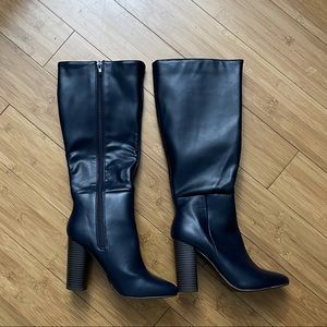❌SOLD❌ JustFab Under The Knee Boot (Size 6)